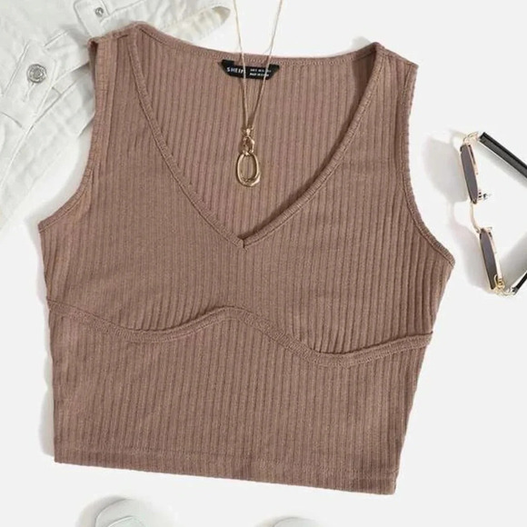 New!! Women’s v-neck sleeveless light brown crop top Medium - Picture 1 of 2